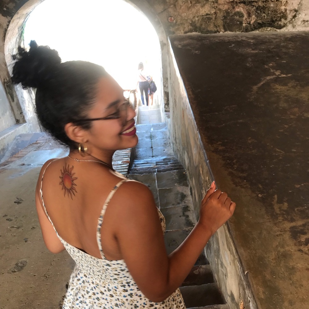 Meet your Posher, Jillian